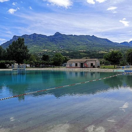 Appartement Entre Sisteron Et Gorges De La Meouge " Les Hauts De Toscane " Ribiers Exterior foto