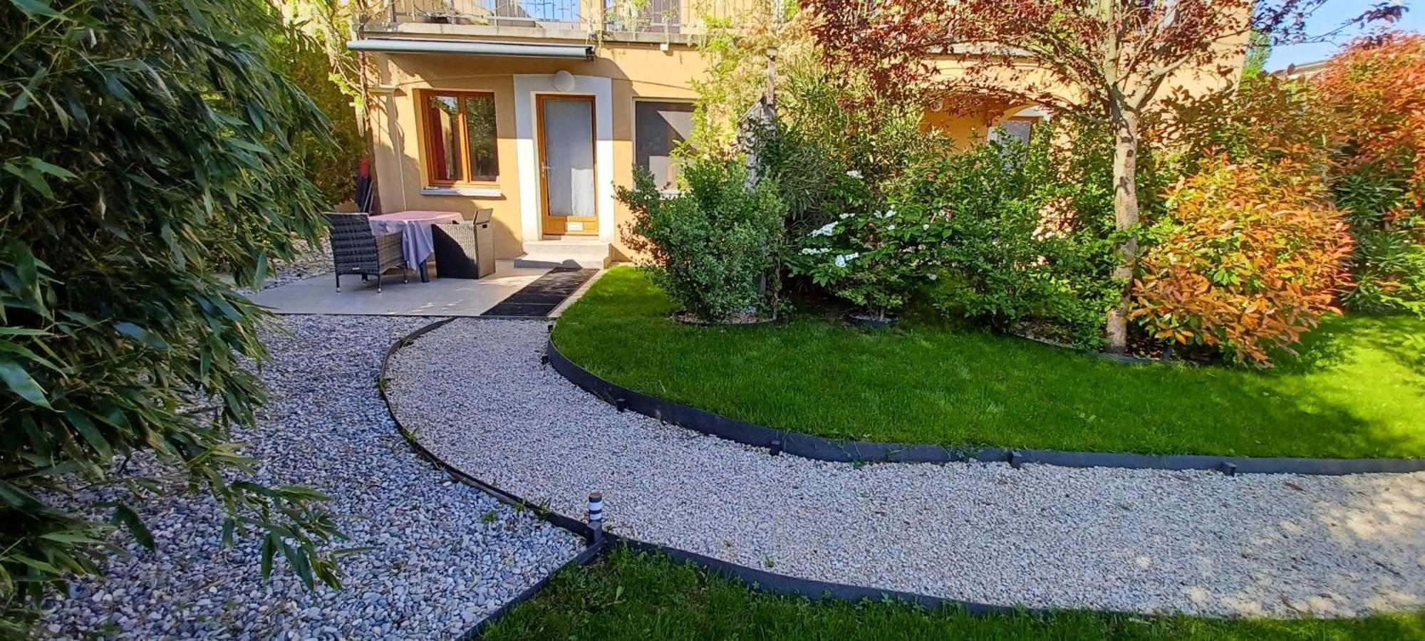 Appartement Entre Sisteron Et Gorges De La Meouge " Les Hauts De Toscane " Ribiers Exterior foto